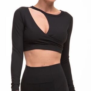 n: Philanthropy Revolve Roxbury Black Cut Out Cropped Top.Size S